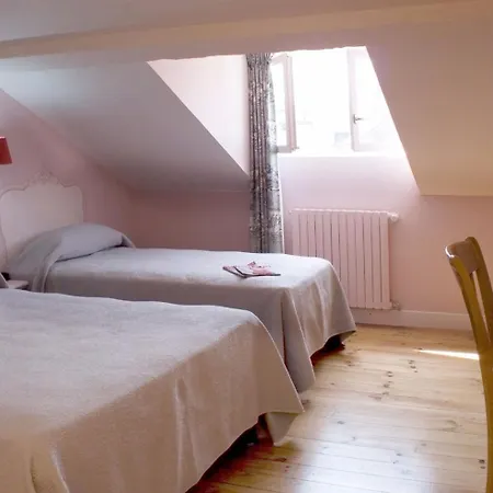 Majestic מלון 3*