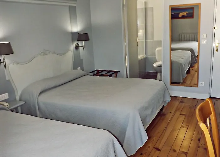 マジェスティック ホテル 3*