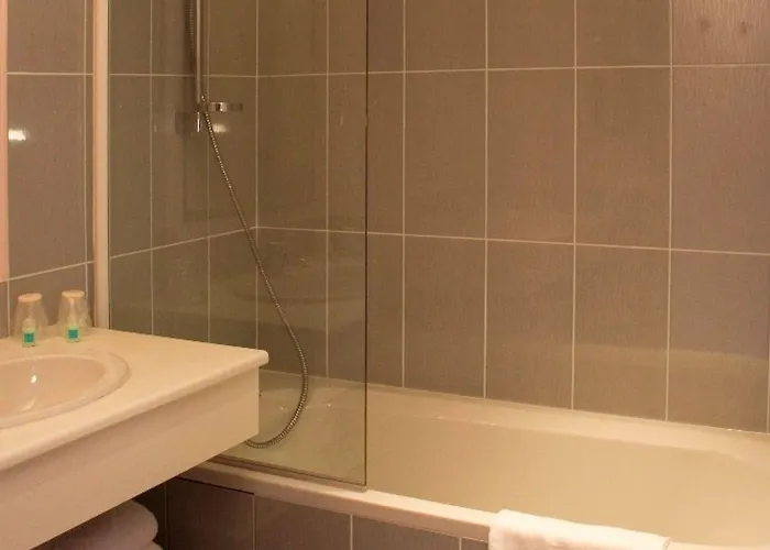 Отель Majestic Лурд